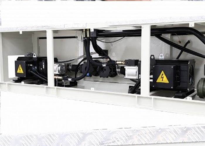 SERVO INJECTION MOLDING MACHINE - POTENZA